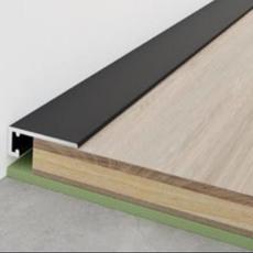 Микроплинтус 18х2400мм анод. черный матовый